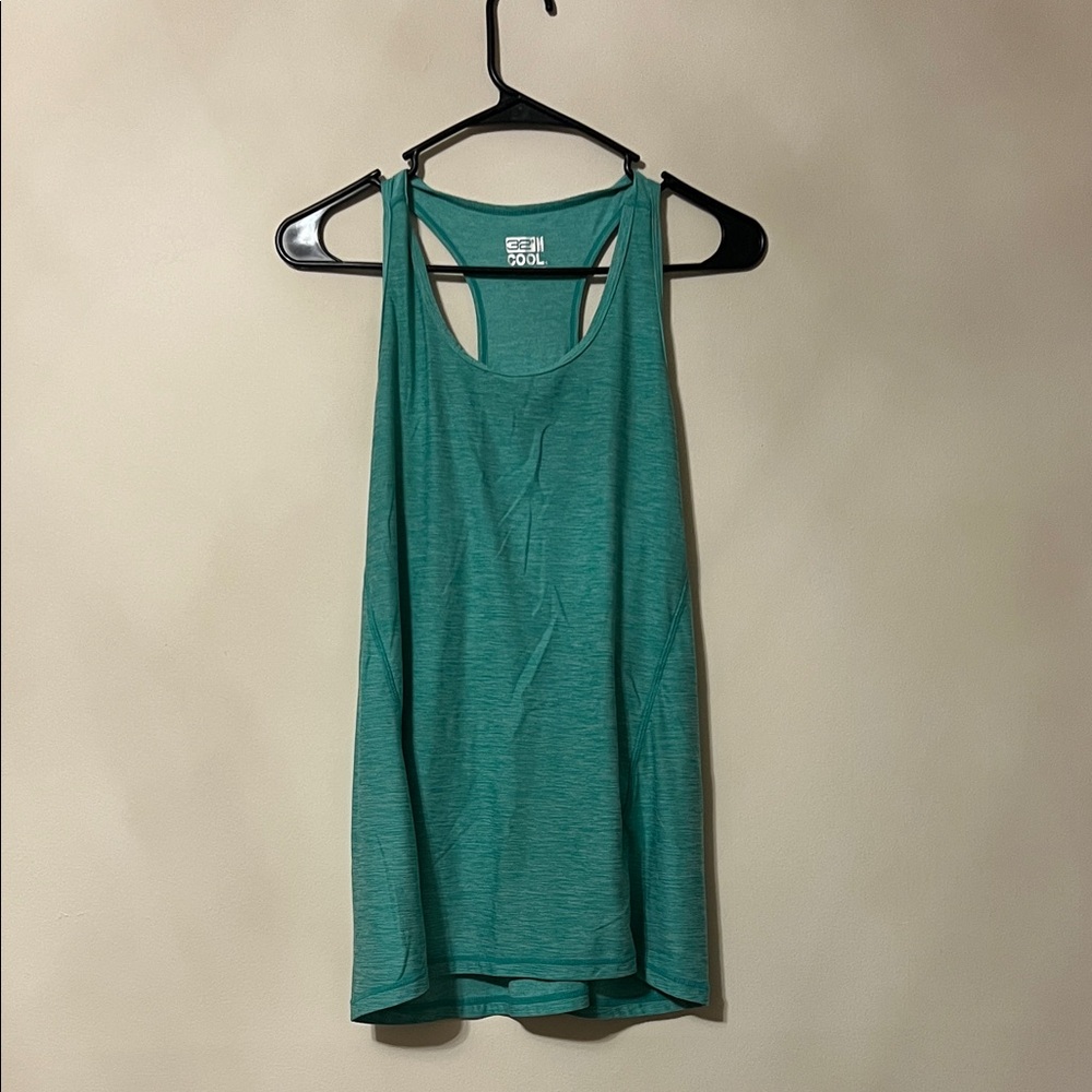 32 Degrees Racerback Tank Bundle - Picture 3 of 5